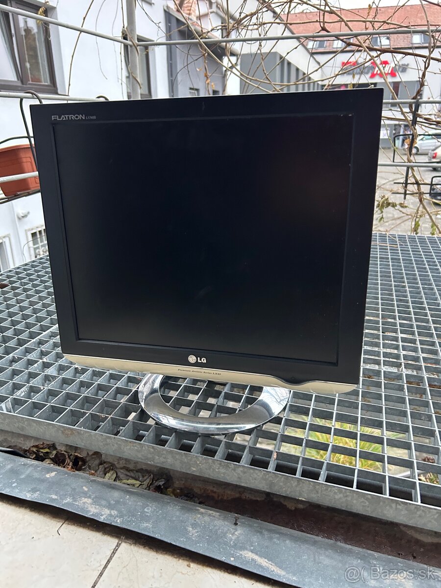 Predám LG L1740B 17" LCD monitor