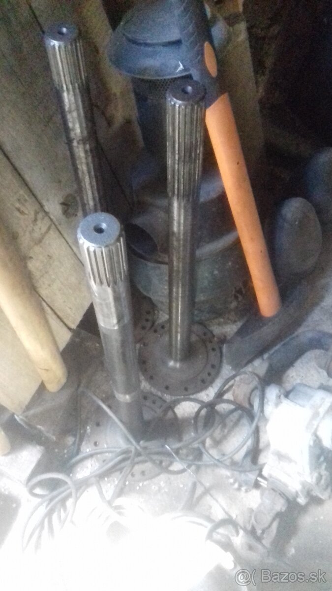 Predám poloosi na Multicar M25