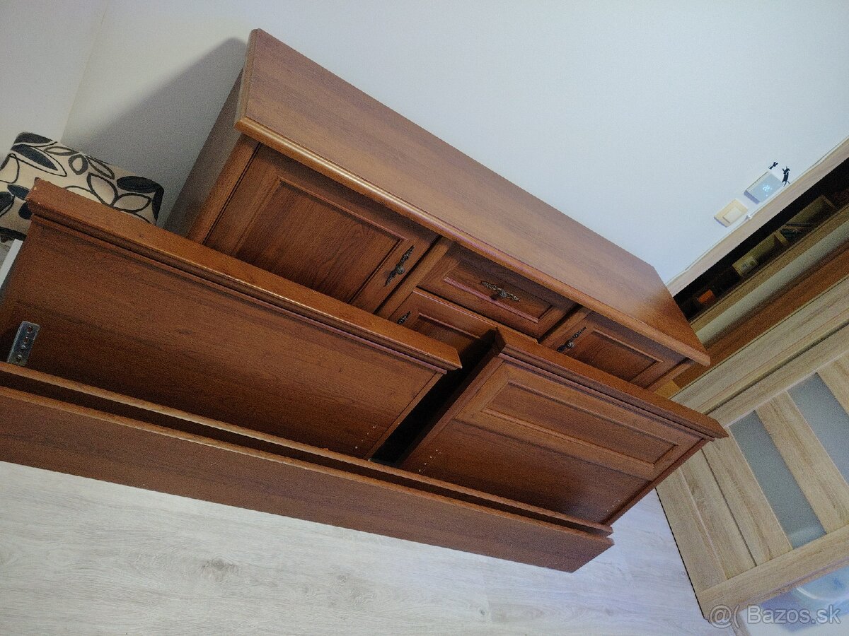 Predám komodu a postel