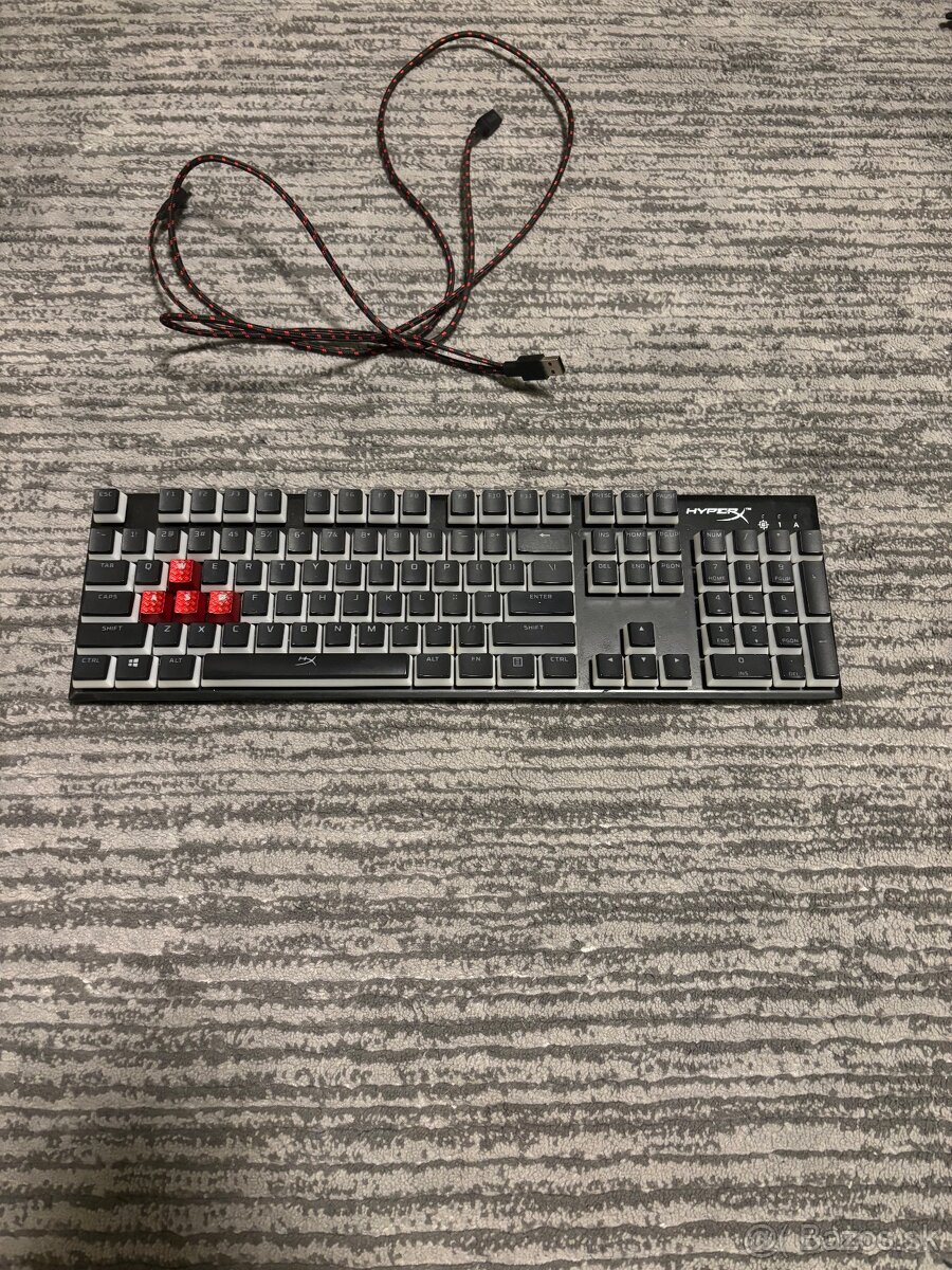 hyperx klavesnica 100% + hyperx pulsefire mys rgb