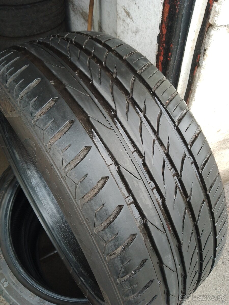 4x letné pneumatiky 235/40 r19