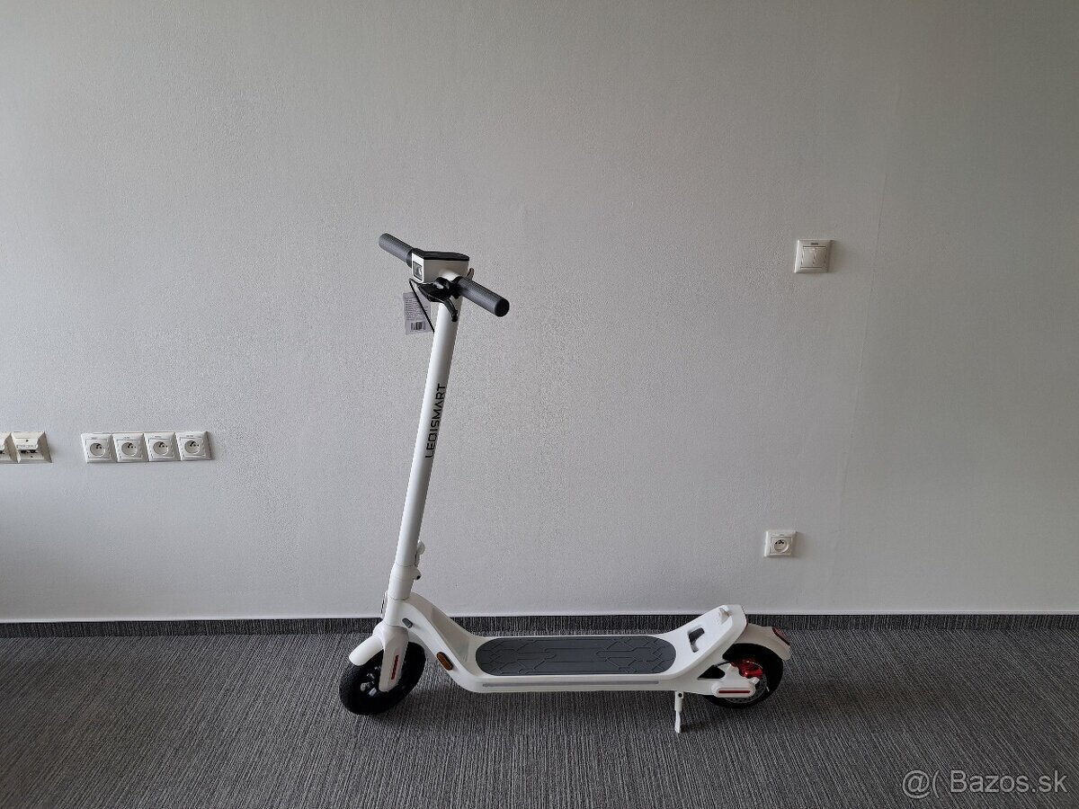elektrická kolobežka Leqi D12 (Leqismart) - biela