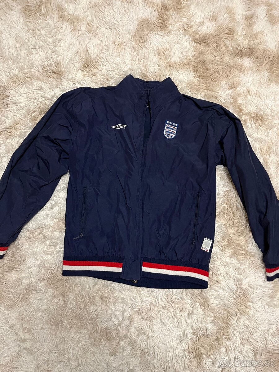 Šuštiakova bunda Umbro Anglicko