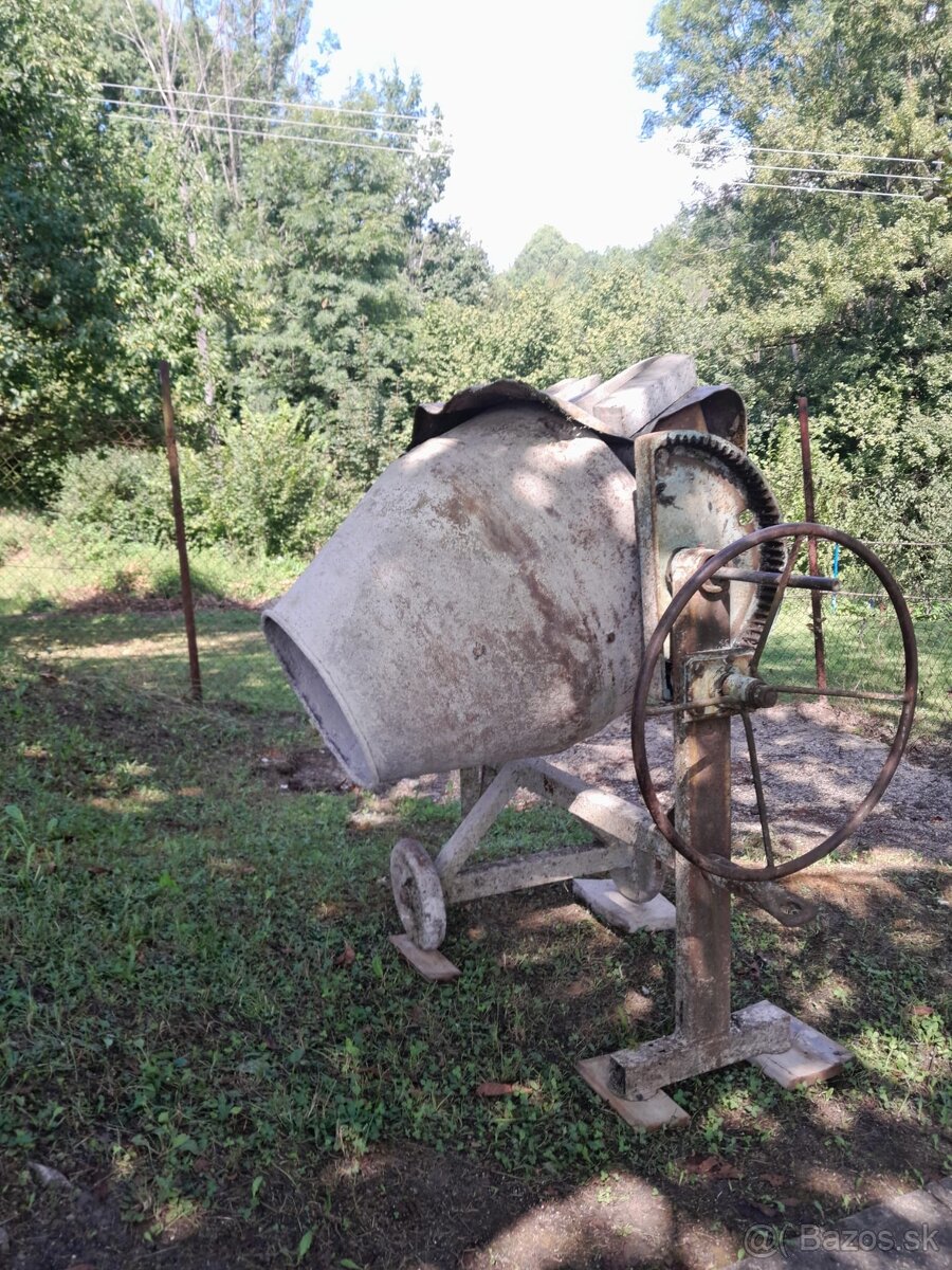 Predám funkčnú miešačku
