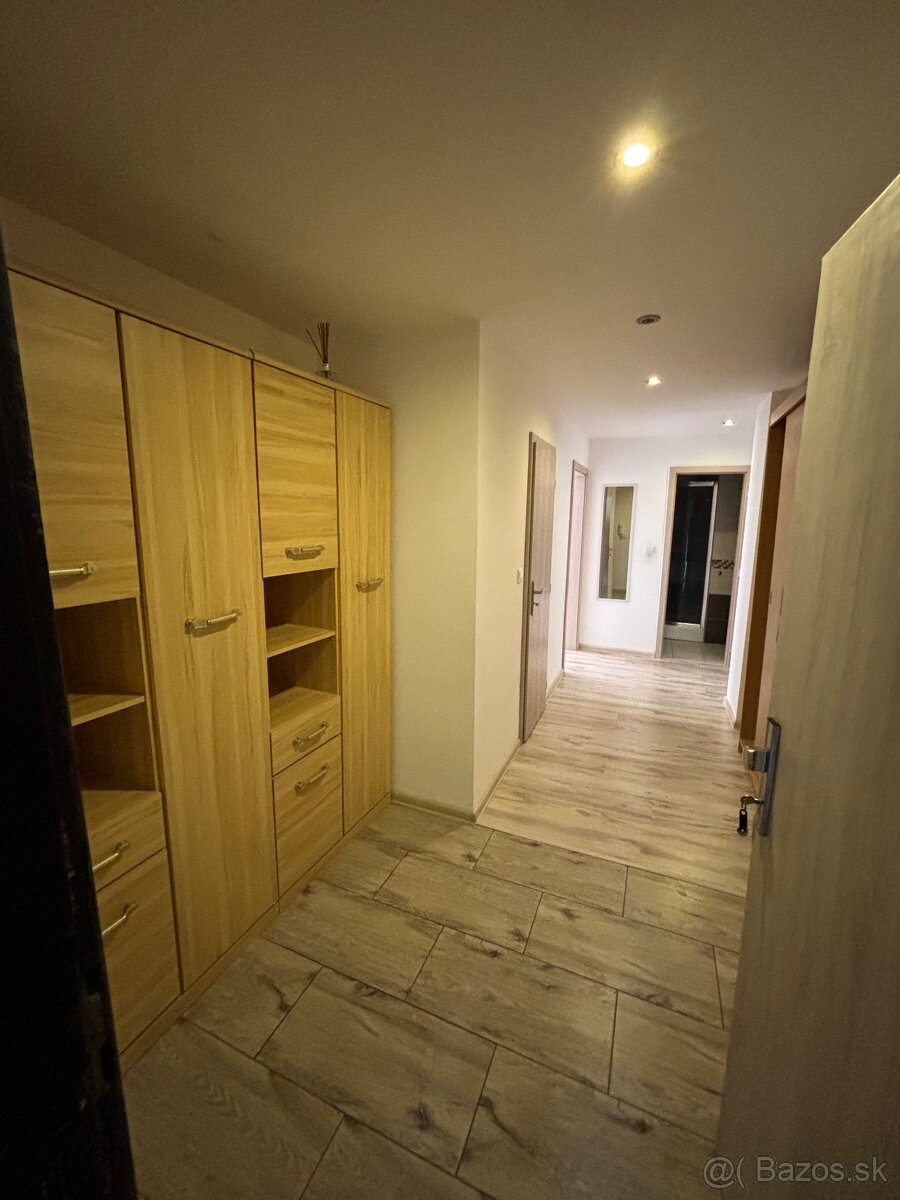 2-izbový byt v centre Nového Mesta nad Váhom
