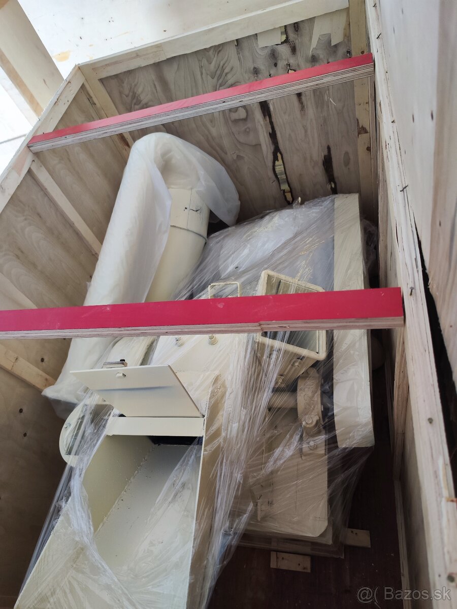 Diskový štiepkovač s kladickovým šrotovníkom 11kW a 15kW