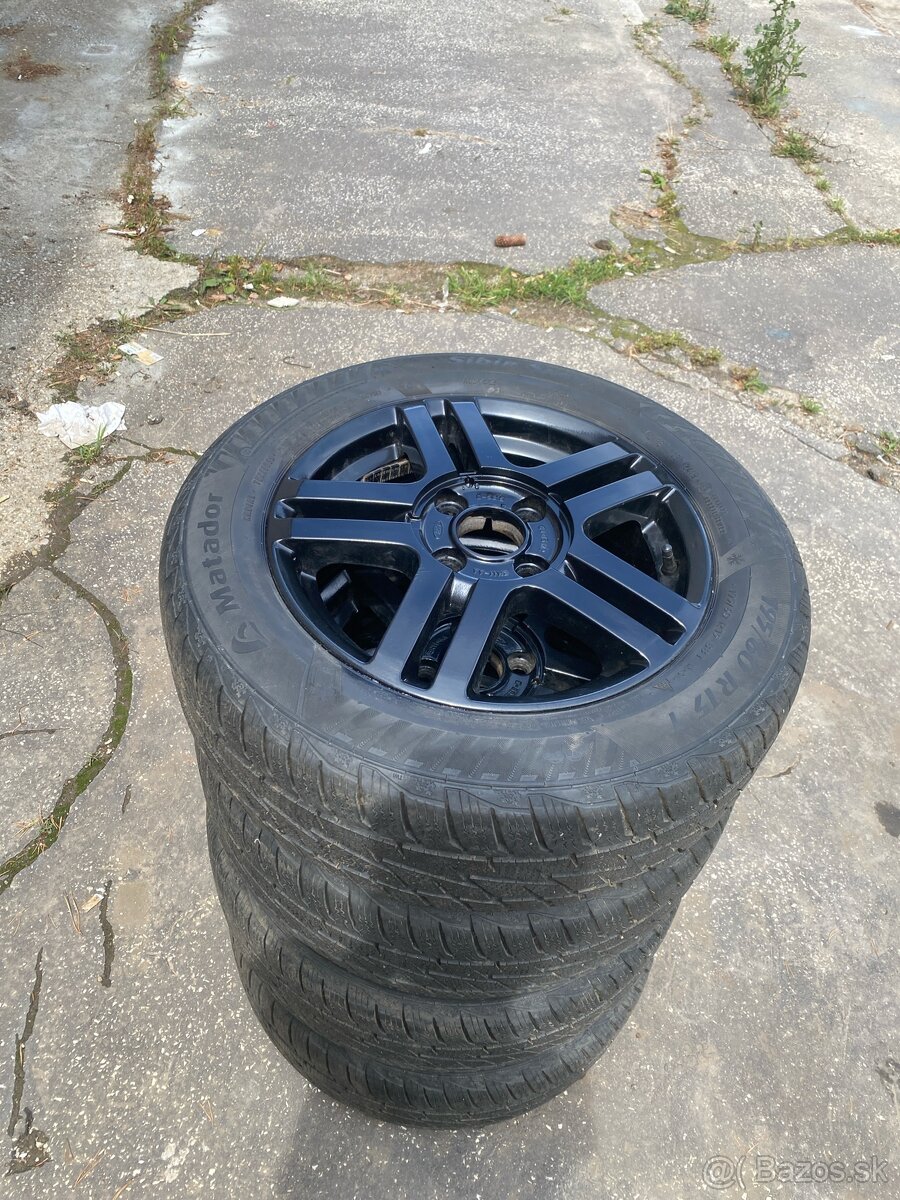 Predám zimné pneumatiky s diskami 195/60 R17