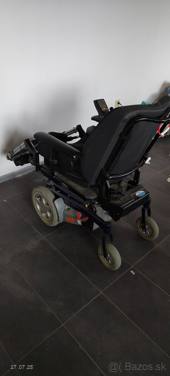 elektrický vozík Handicare Puma YeS