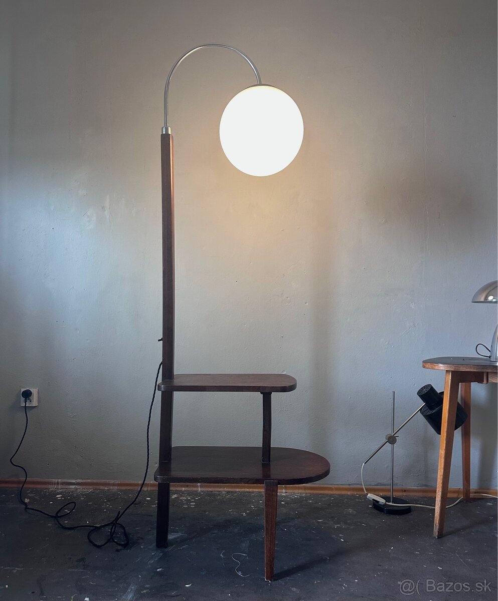 Stojaca podlahová lampa Jindřich Halabala