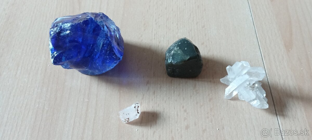 Minerály