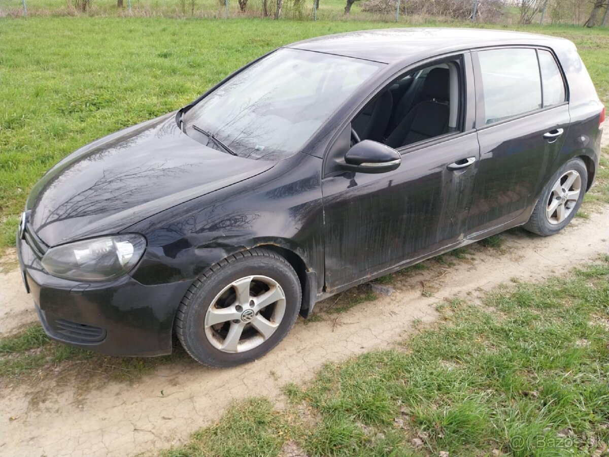 Volkswagen Golf 6 1.6TDI 77kw na náhradné diely - rozpredám