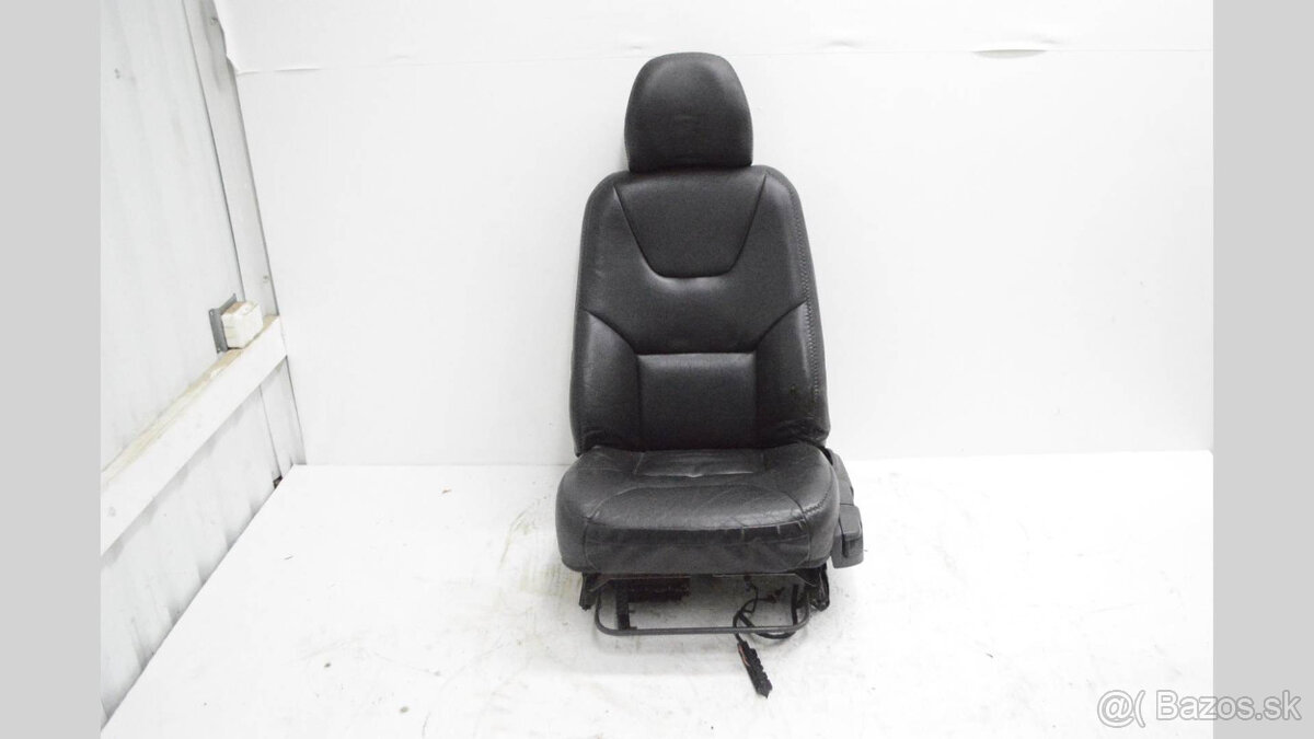 Sedačku Volvo XC70, V70, V70XC, S60 KUPIM