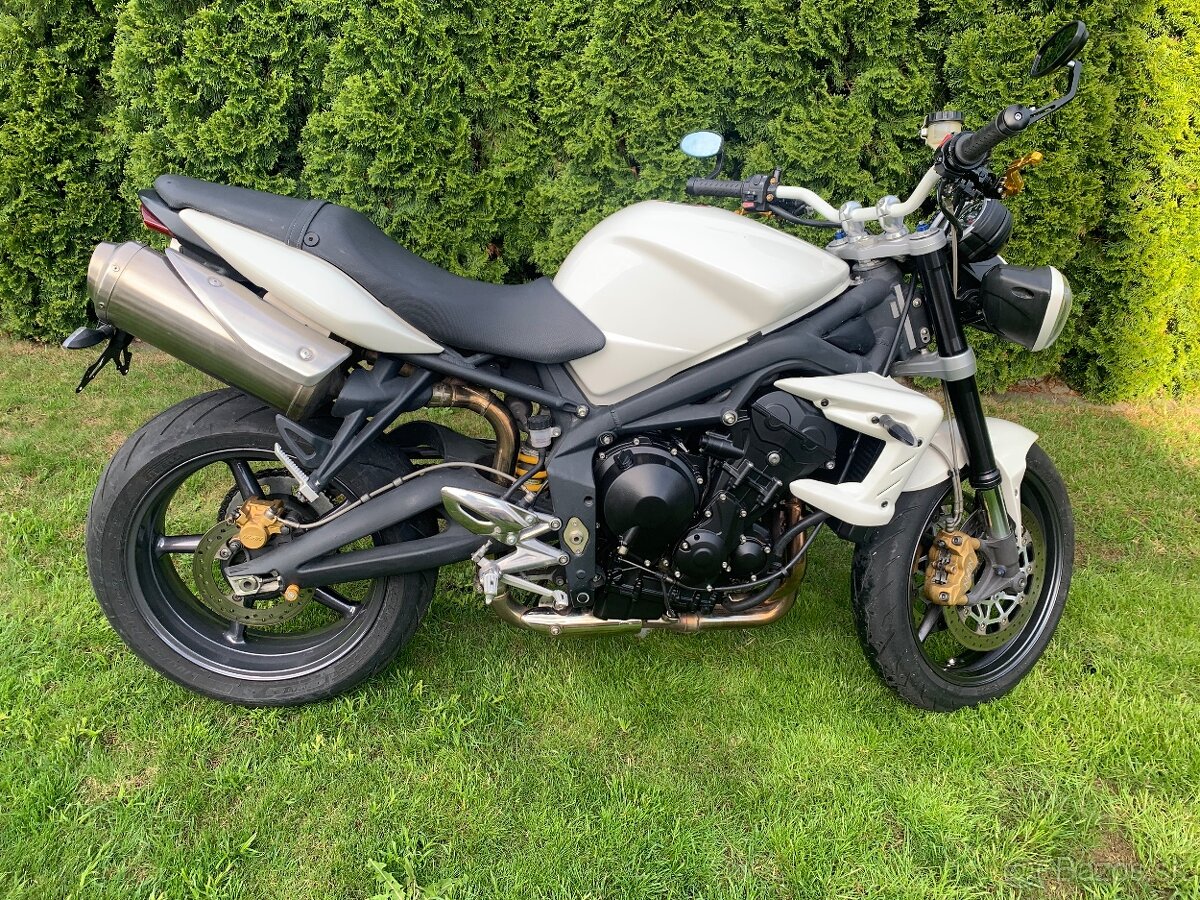 Triumph street triple 675