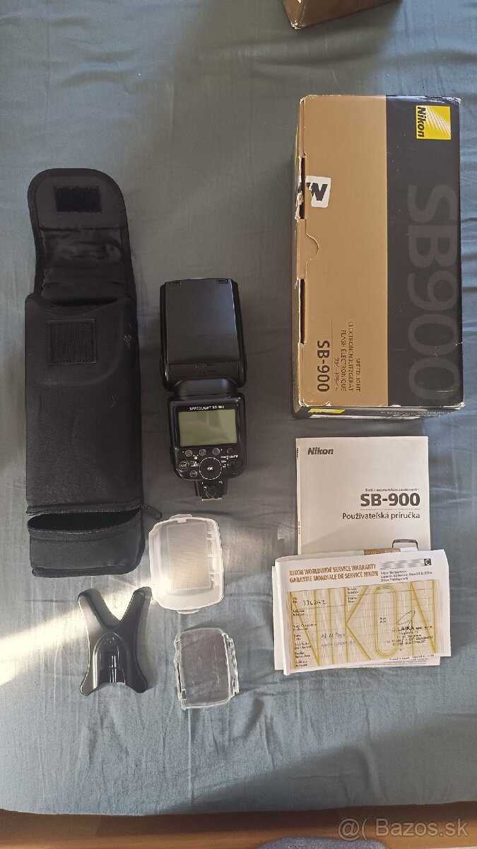 Nikon SB 900