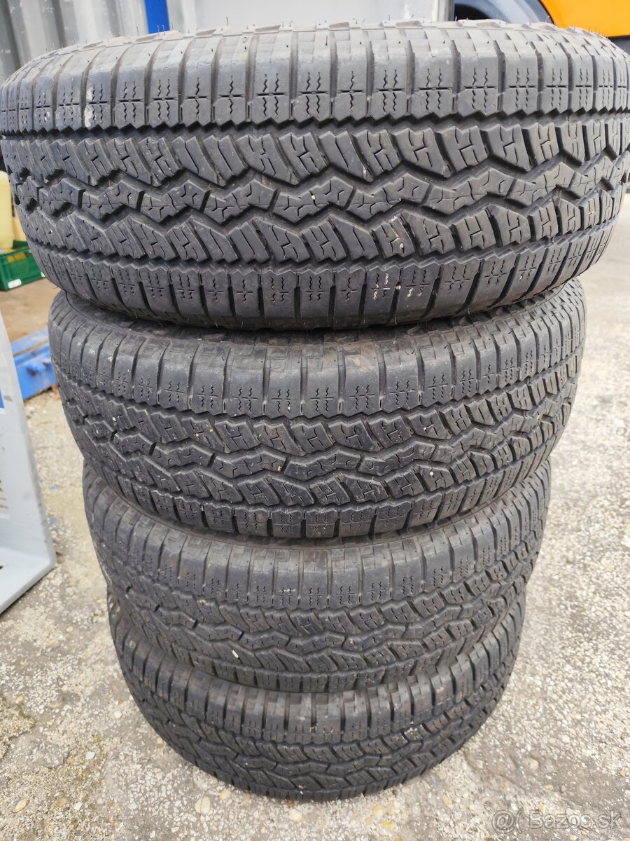 Offroad pneumatika 215/65R16