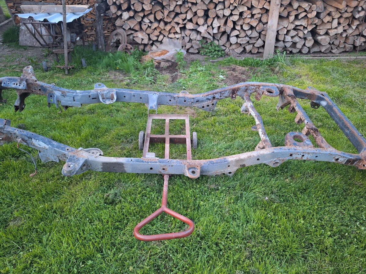 Terrano krátke šasy