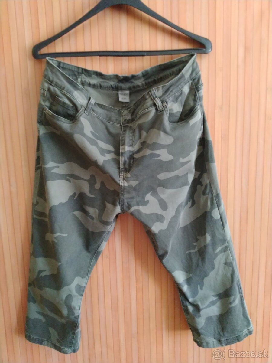 Pánske camo bermudy
