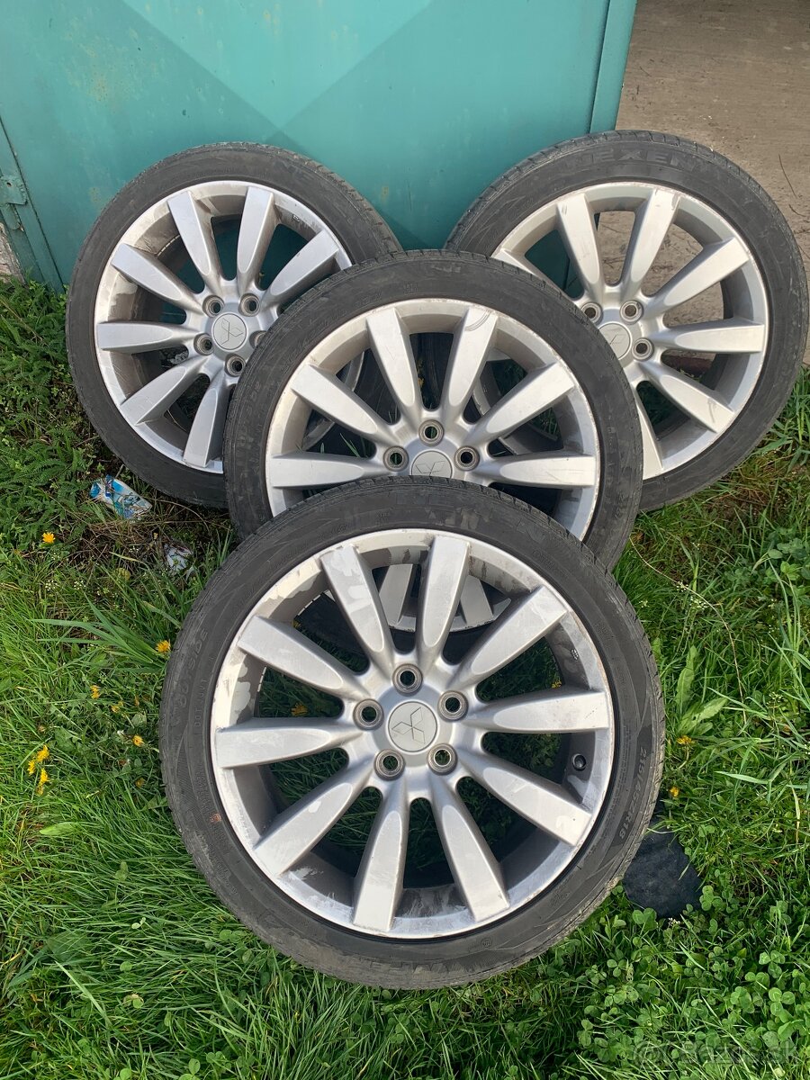 Mitsubishi Lancer 5x114,3 letné 215/45r18