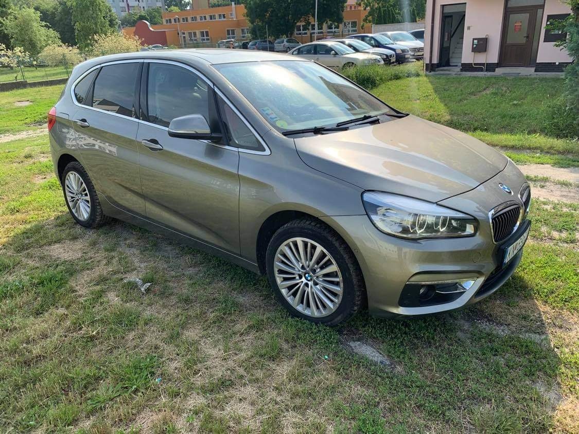 BMW 218d Active Tourer Luxury Line