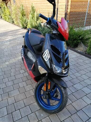 APRILIA SR 50