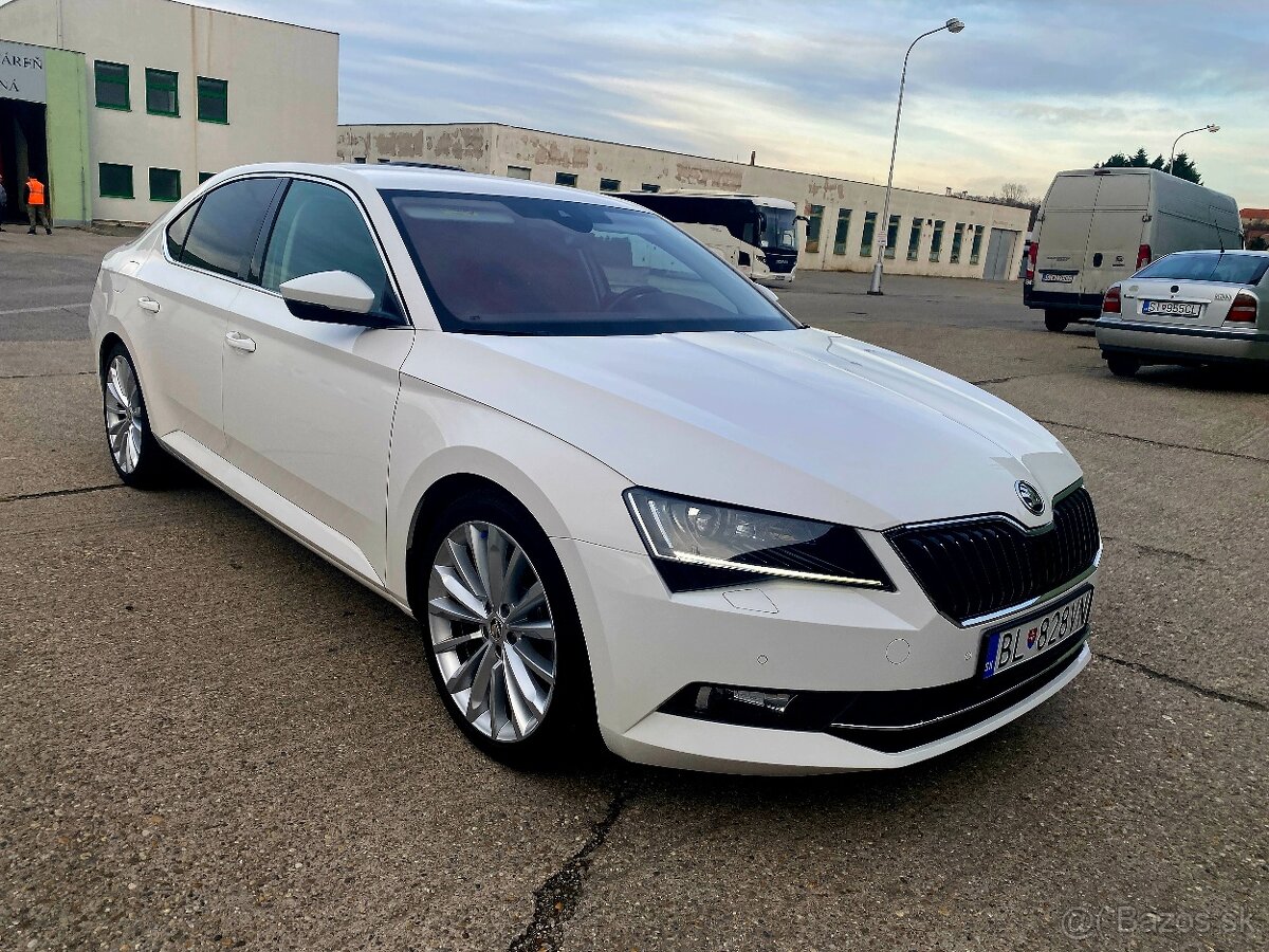 Škoda Superb 2.0 TSI Ambition 4x4 DSG