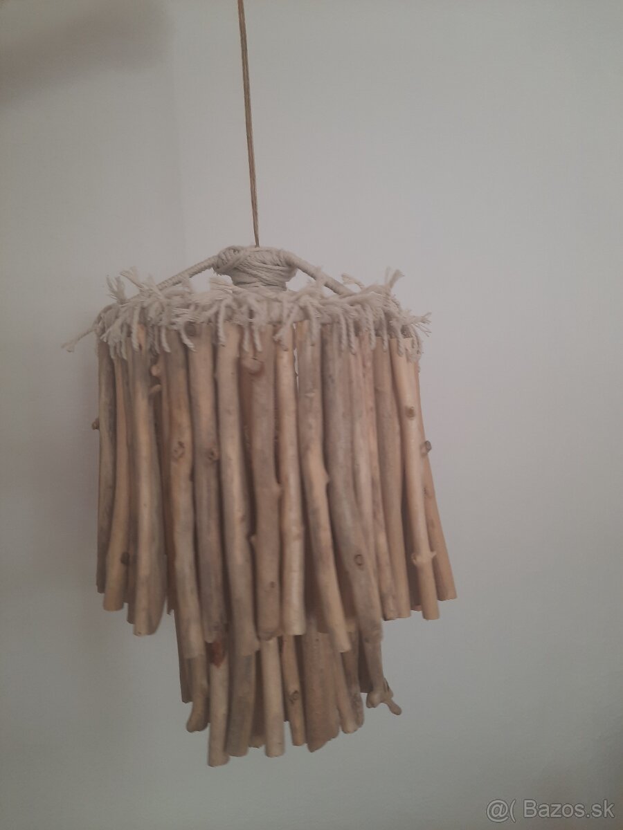 luster "dvojposchodova torta z umytých drievok naplaveného