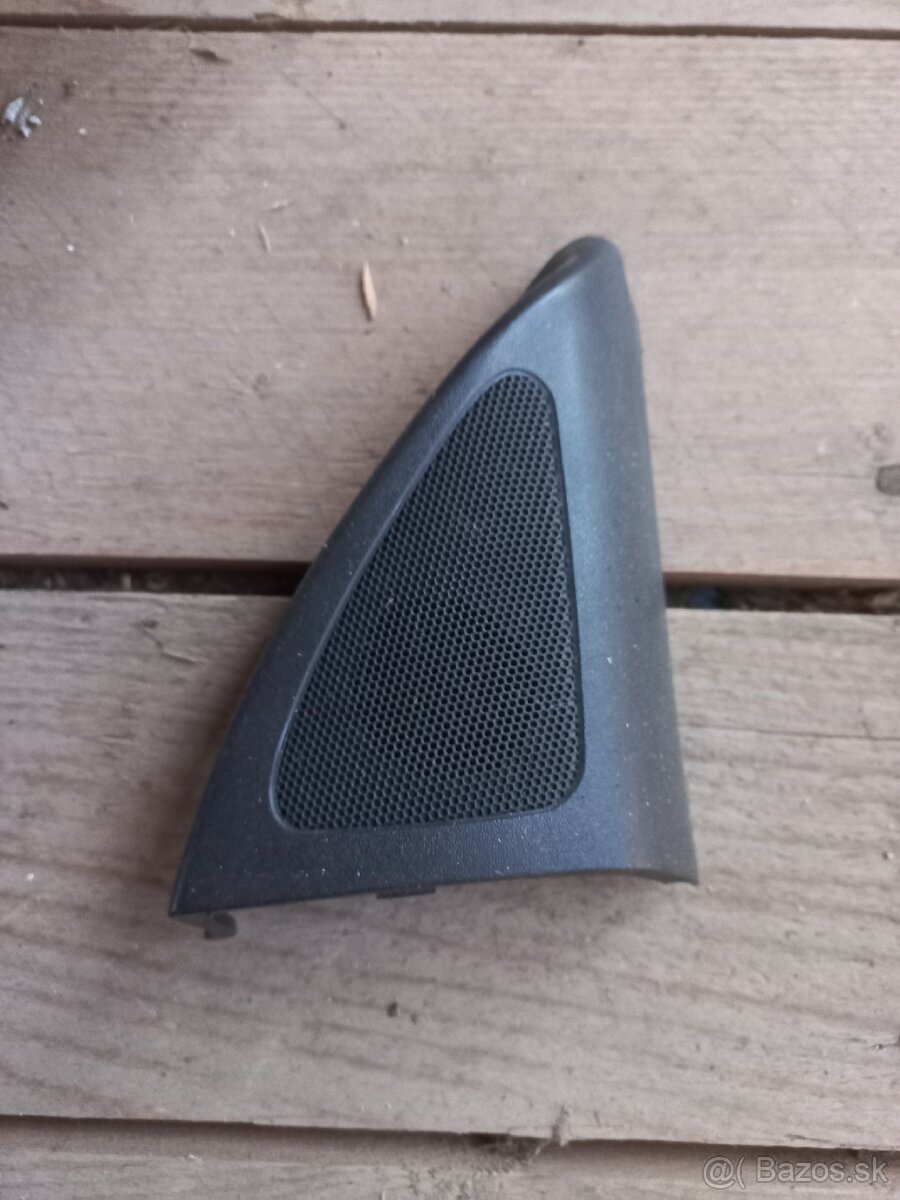 Skoda octavia 1 výškový reprák.