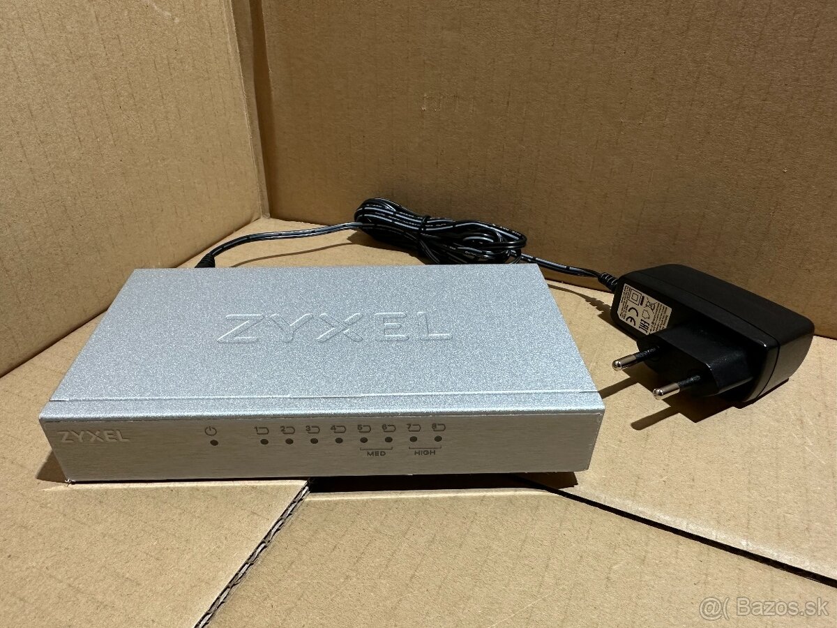 ZyXEL GS-108B v3 8 Port Gigabit Ethernet Switch