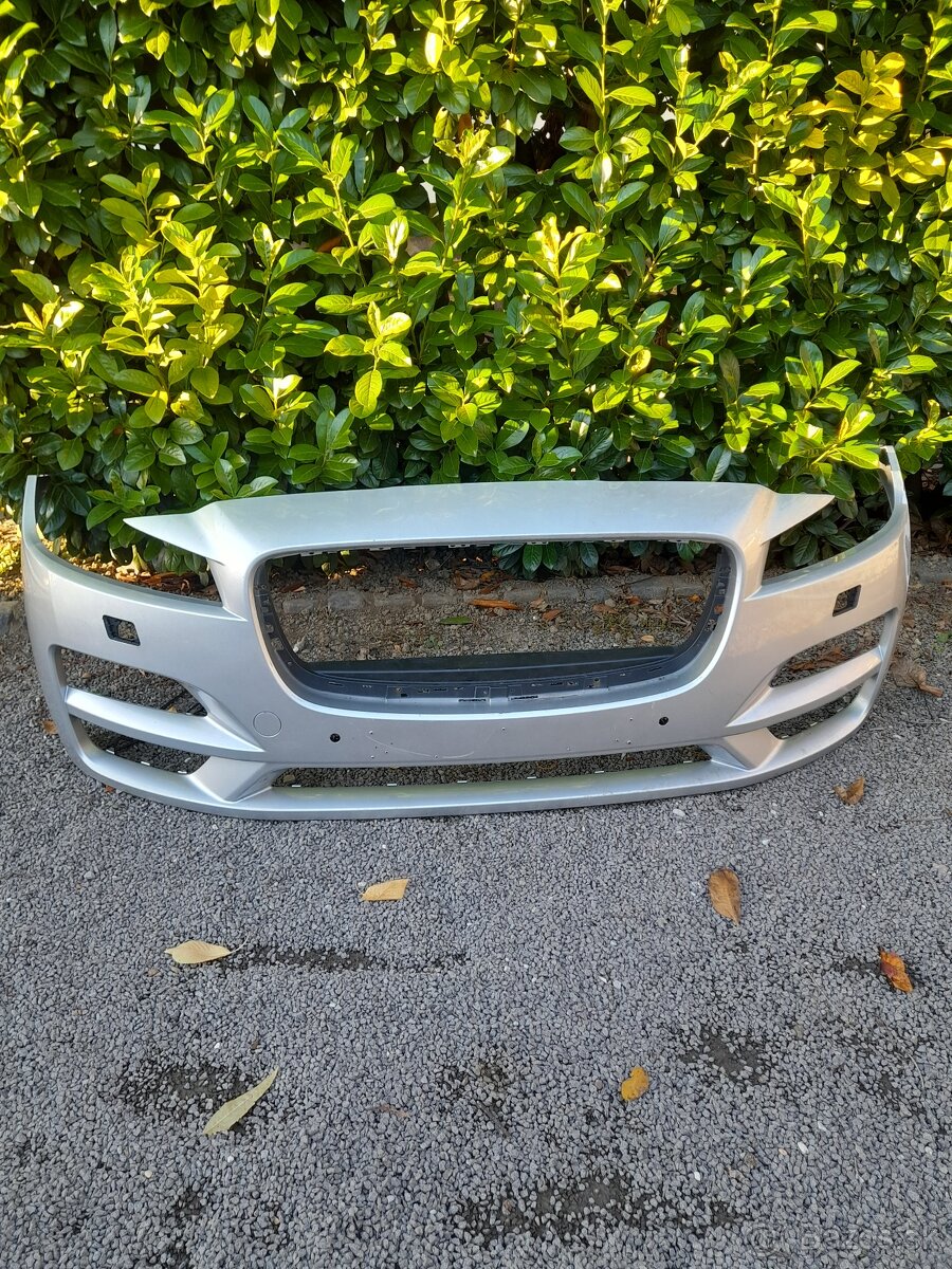 Naraznik jaguar f-pace