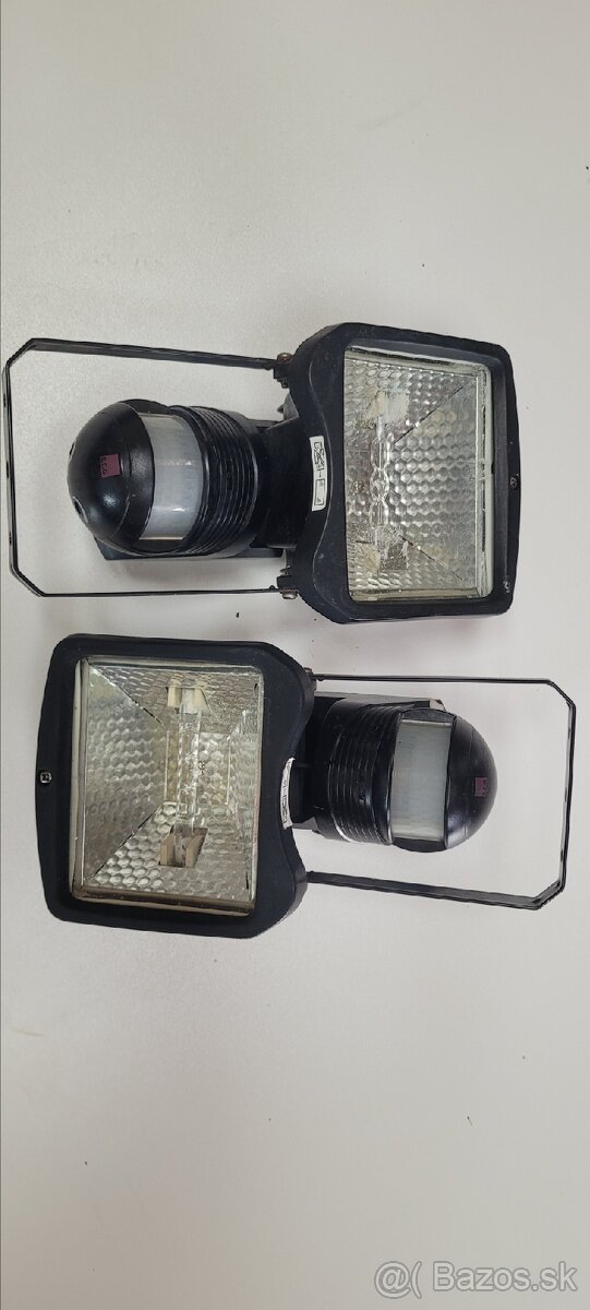 Halogénové reflektor