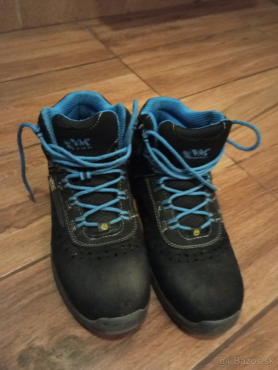 Vysoké pracovné topánky