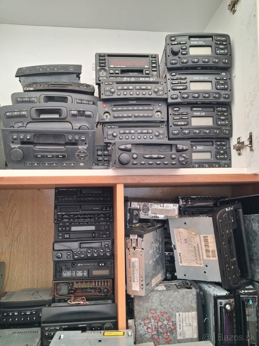 Predám autoradia na rôzne typy aut