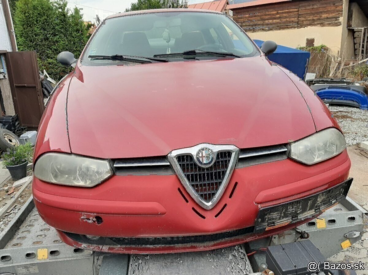 Predám bočné dvere a zadné svetlá na alfa Romeo 147 pred fac