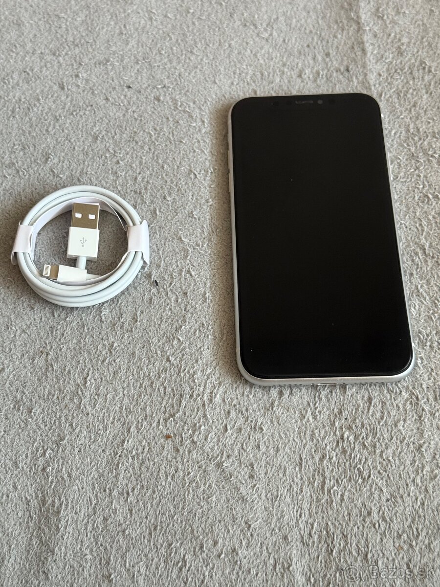 Predám Apple iPhone XR 64GB Silver Stav Nového Telefónu