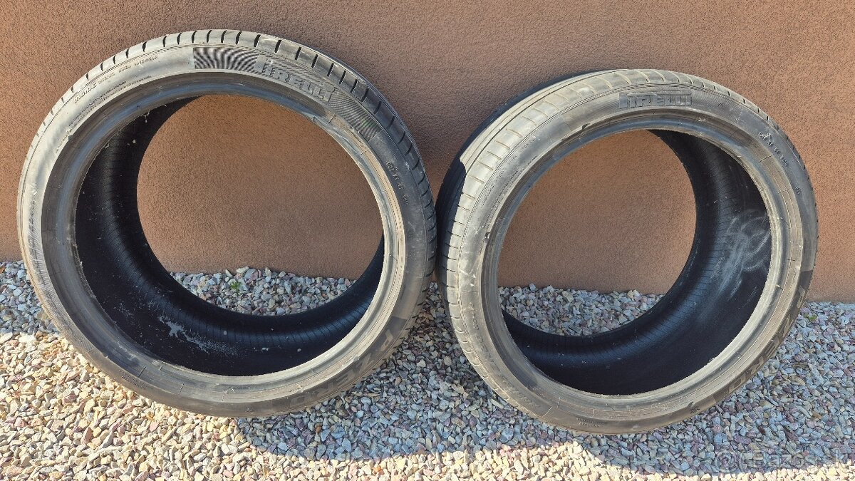 Predam 2ks Pirelli 285/35 r20 letne