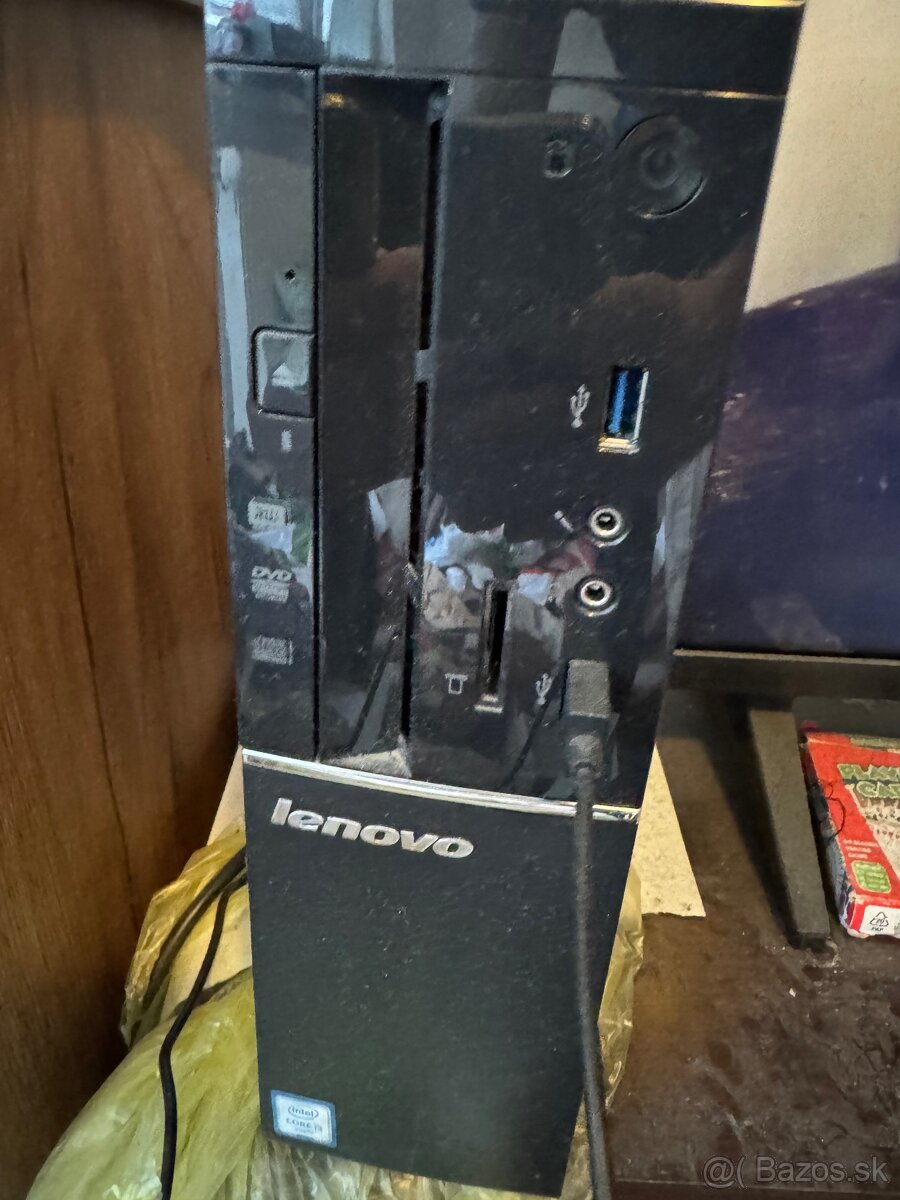 Lenovo office pocitac
