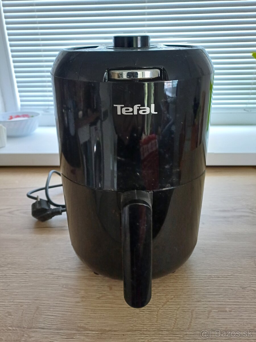 Teplovzdušná fritéza Tefal