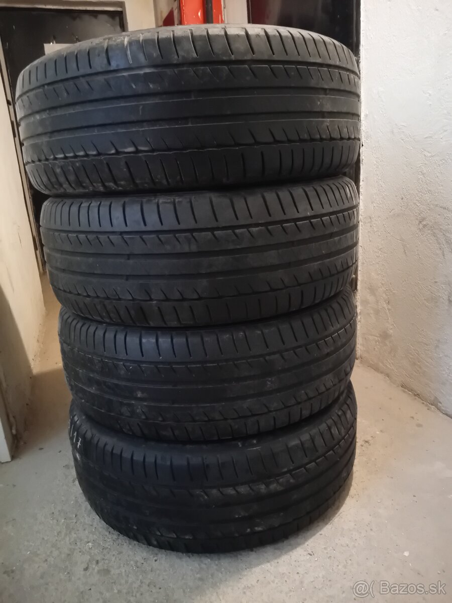 225/55/17