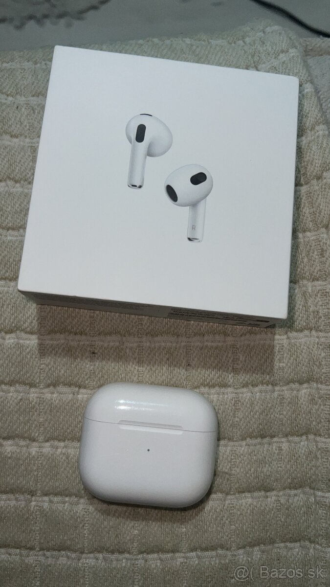 AirPods 3
