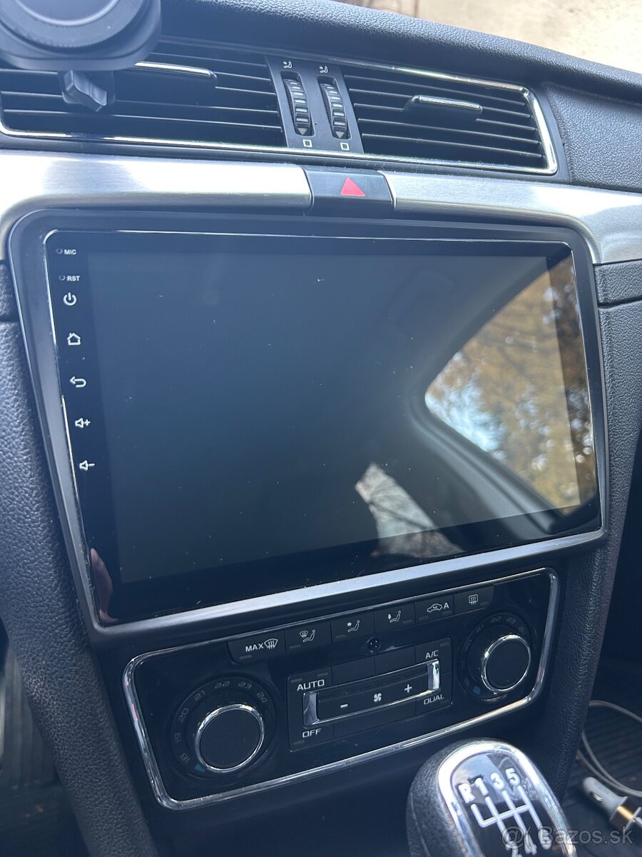 Vymenim dotykové radio za radio pre Superb 2