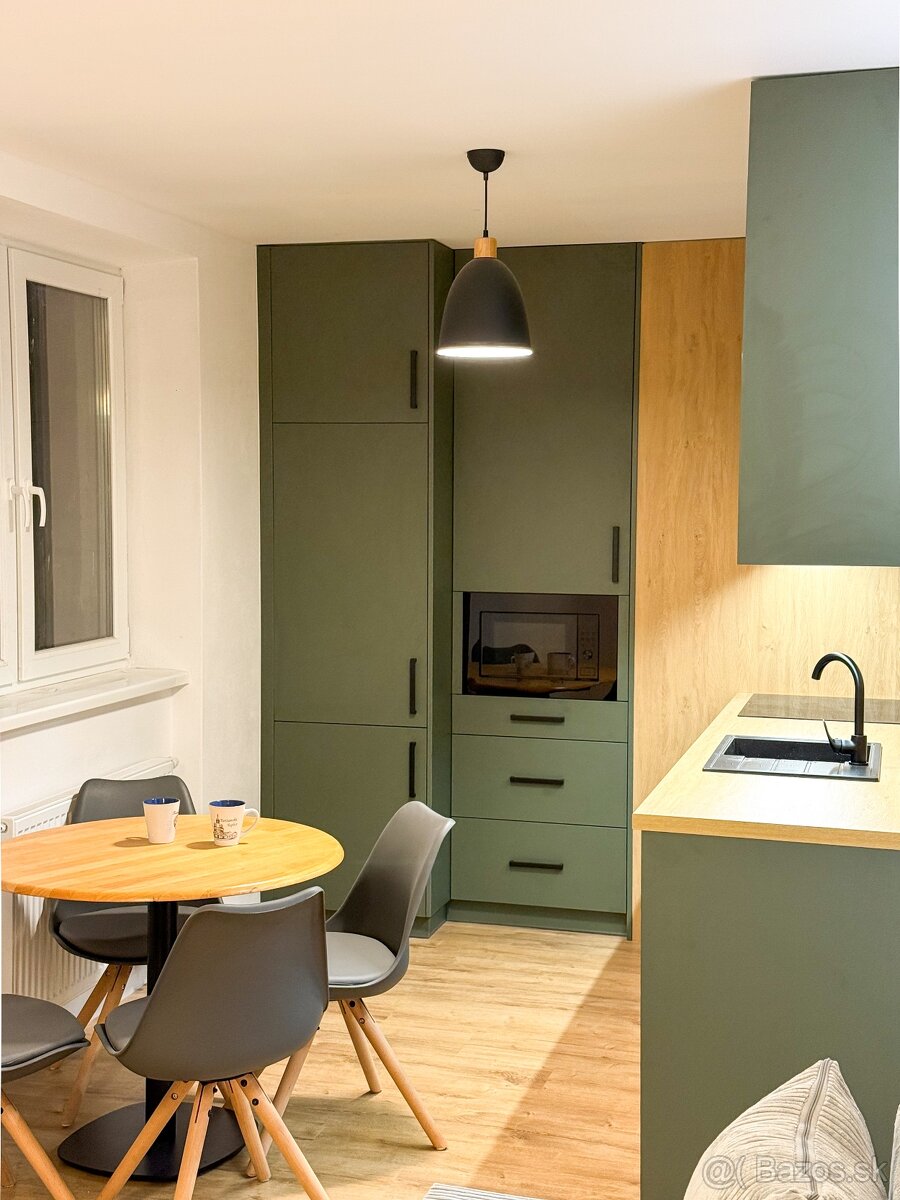 Predám 2kk v centre TR (40 m²) – kompletná rekonštrukcia