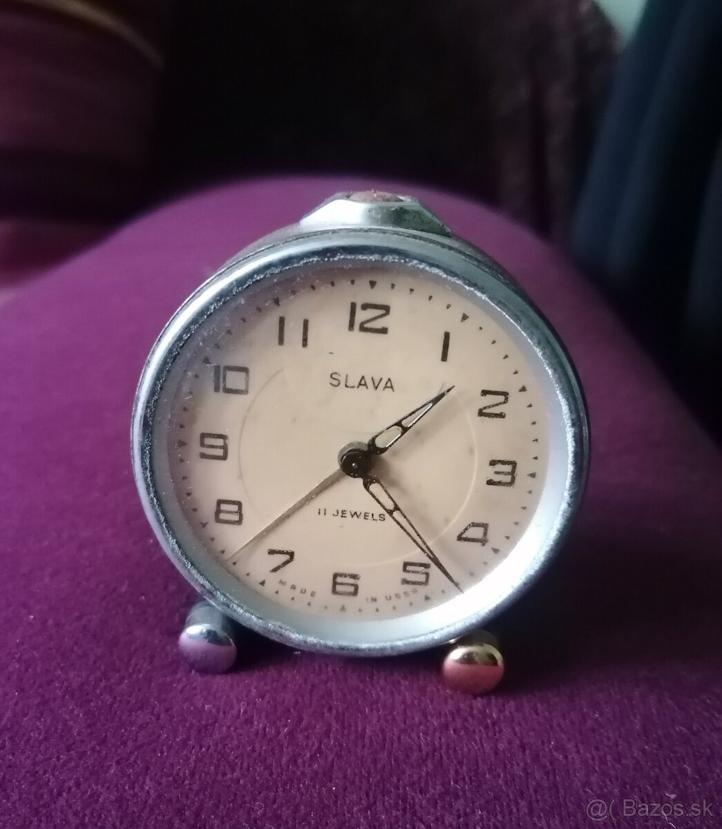 Retro budík - SLAVA