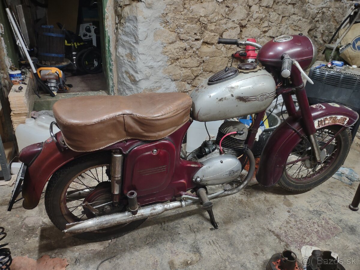 Jawa ČZ 150 352 polbubon s tp a spz