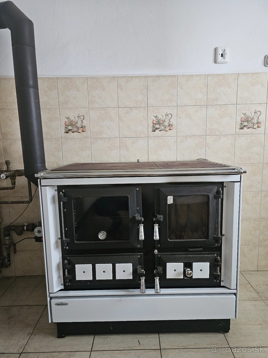 KVS Moravia sporák s vymennikom