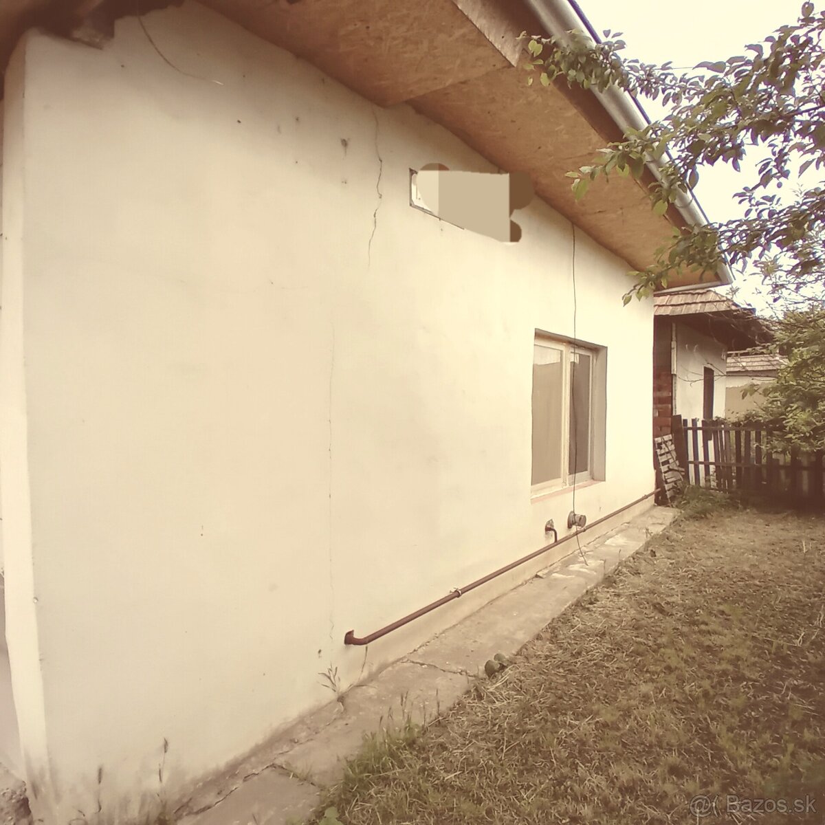 Menší rodinný dom ČATA-2 izbový, čiastočná rekonštrukcia