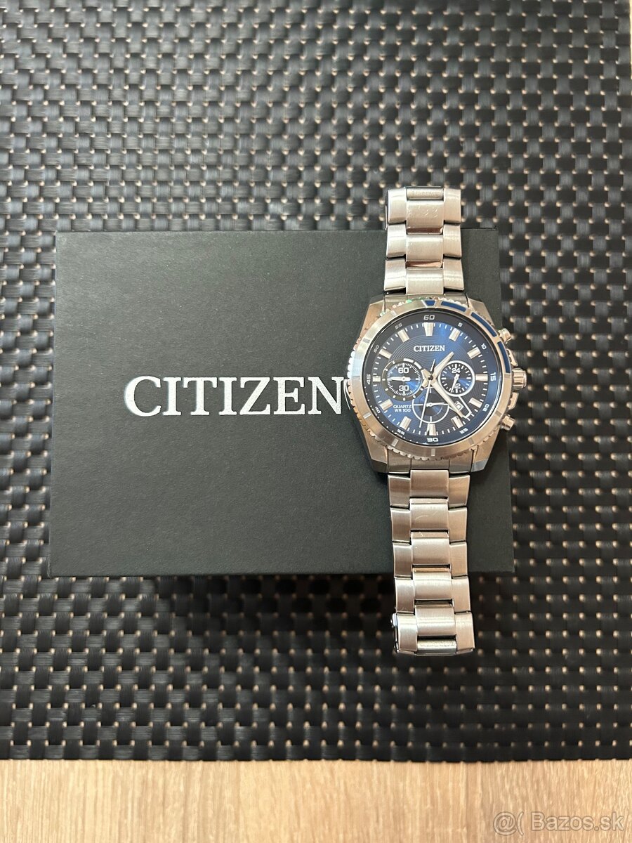 Citizen AN8201-57L Quartz Chronograph 44mm