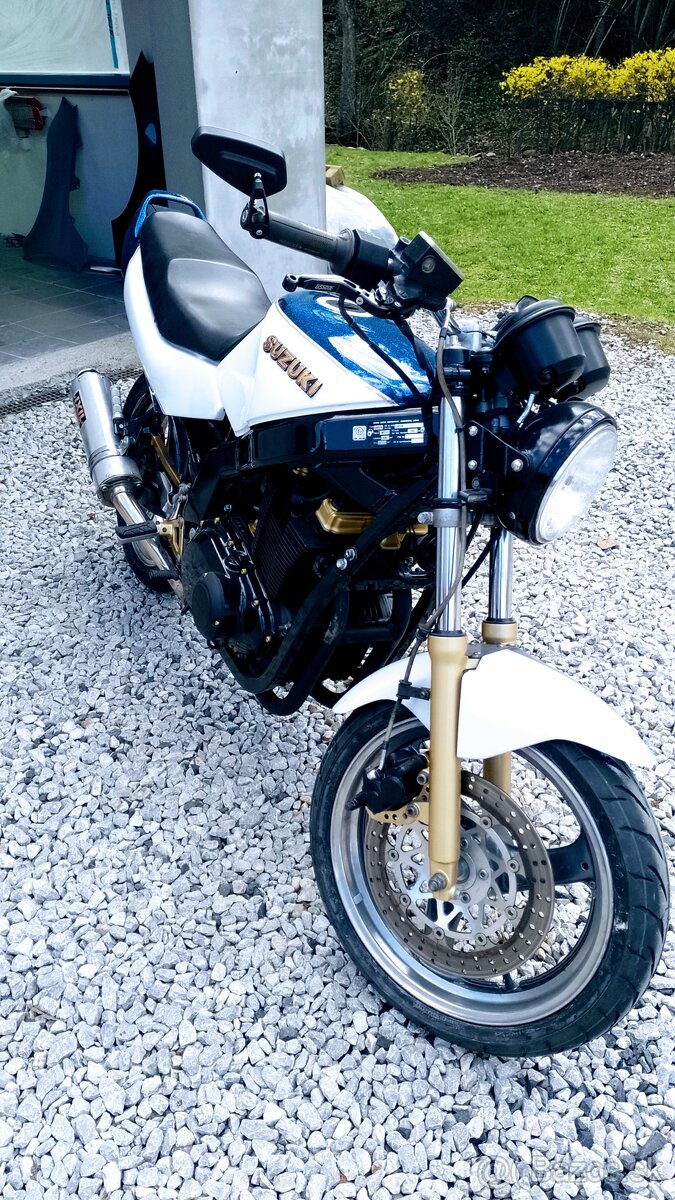 Suzuki GS500E
