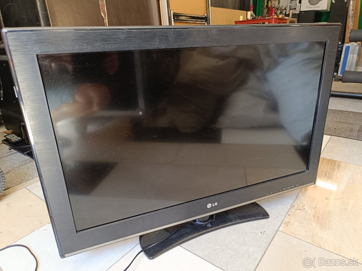LG 32 cs460