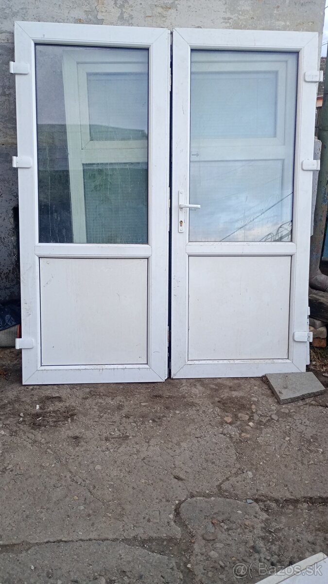 Pouz plast okná okno dvere