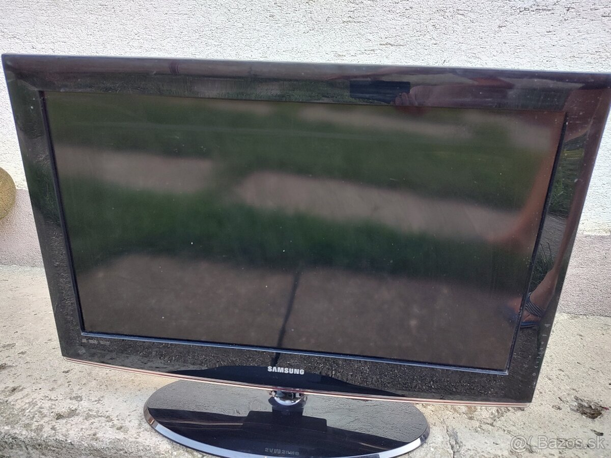 Televízor
